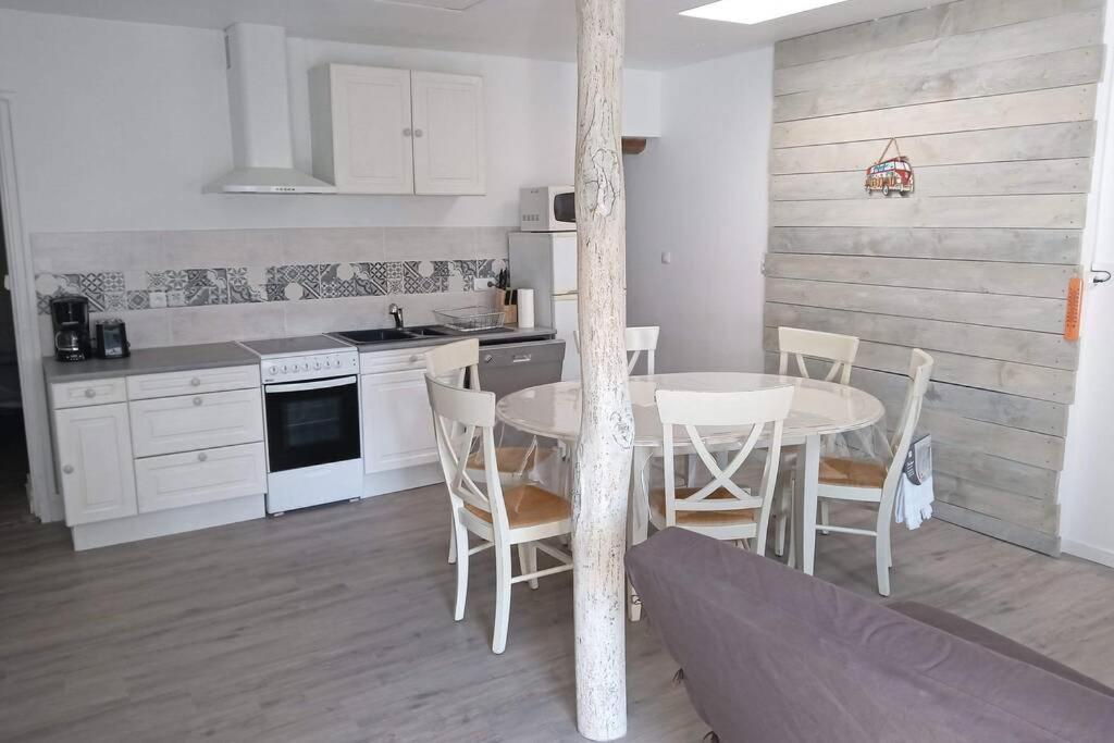 Maison Aux Mathes Les Mathes Luaran gambar