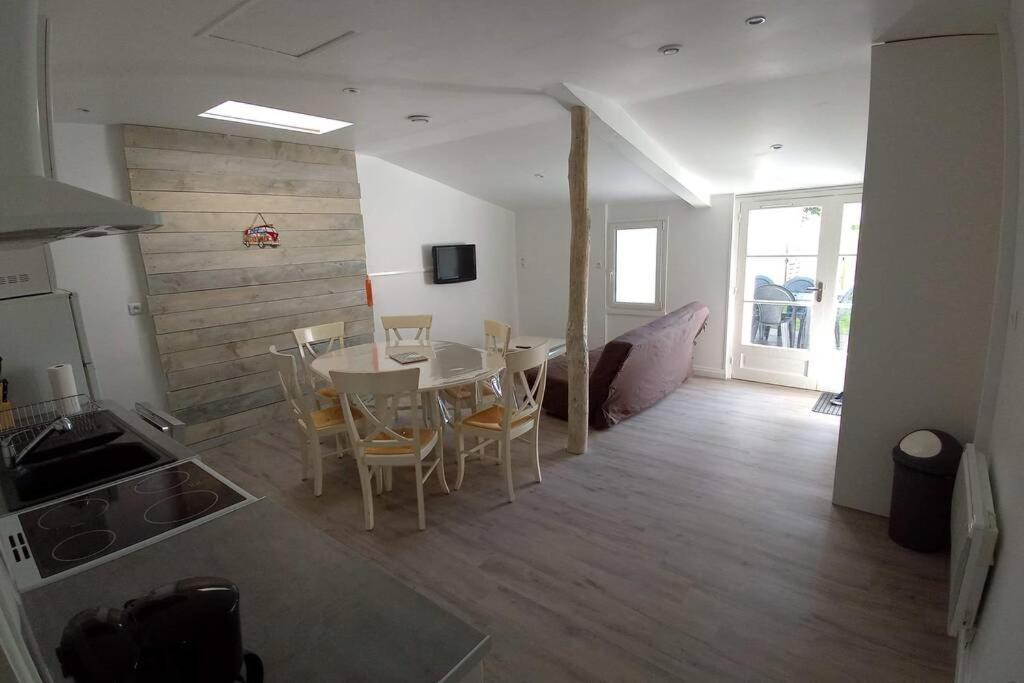 Maison Aux Mathes Les Mathes Luaran gambar